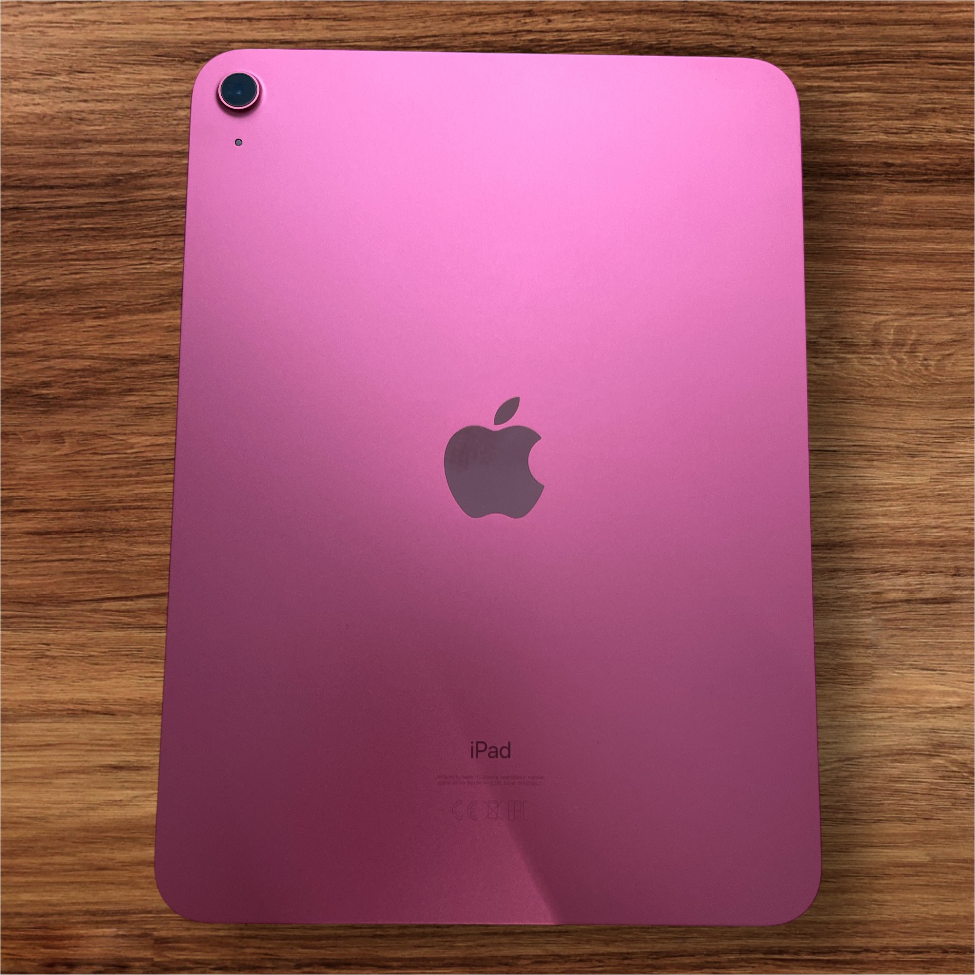 ISeeT TV – Unboxing & Installation – Apple iPad Generation 10 – Pink